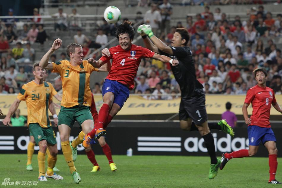 2013东亚杯，2013东亚杯中国队主教练